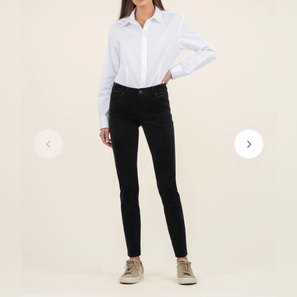 Kut from the‎ Kloth Diana Corduroy Relaxed Fit Skinny - Black - Size 4